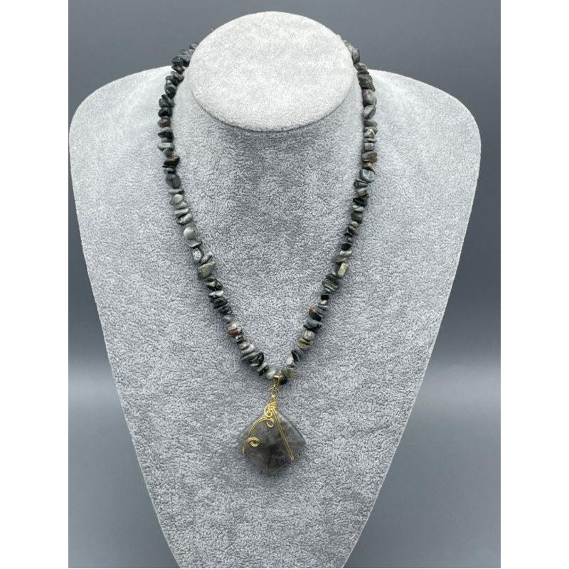 DUMANLI KUVARS KOLYE