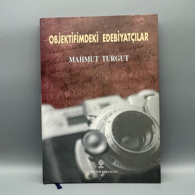 OBJEKTİFİMDEKİ EDEBİYATÇILAR MAHMUT TURGUT