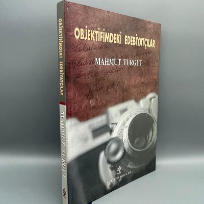 OBJEKTİFİMDEKİ EDEBİYATÇILAR MAHMUT TURGUT