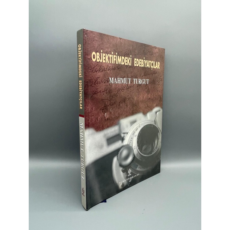 OBJEKTİFİMDEKİ EDEBİYATÇILAR MAHMUT TURGUT