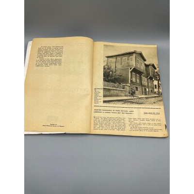 Fotoğraflarla Gazi Mustafa Kemal Atatürk Ankara da Ziraat Mektebinde,Emir Gölün de,devecilerle,Çankaya da ki evi ve arabası kitap sayfası kupürü 24*34cm,