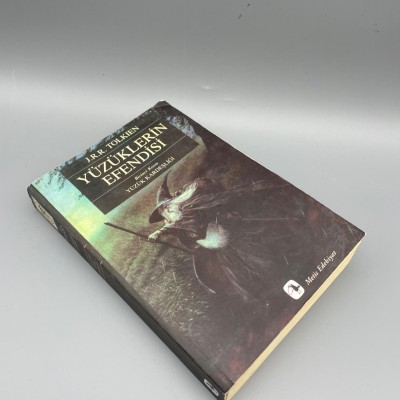 YÜZÜKLERİN EFENDİSİ 