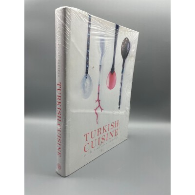 ASIRLIK TARİFLERLE TÜRK MUTFAĞI (İNG) (BÜYÜK BOY)