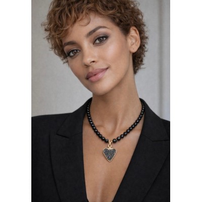 ONİKS & AMETİT KOLYE 