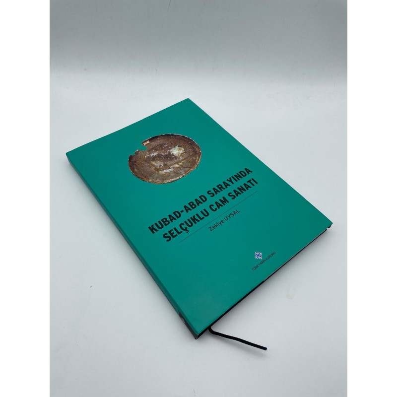 KUBAD-ABAD SARAYINDA SELÇUKLU CAM SANATI